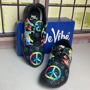 Yes We Vibe Shoes (Women 9, Men 7.5) W/ 4 Cupholders